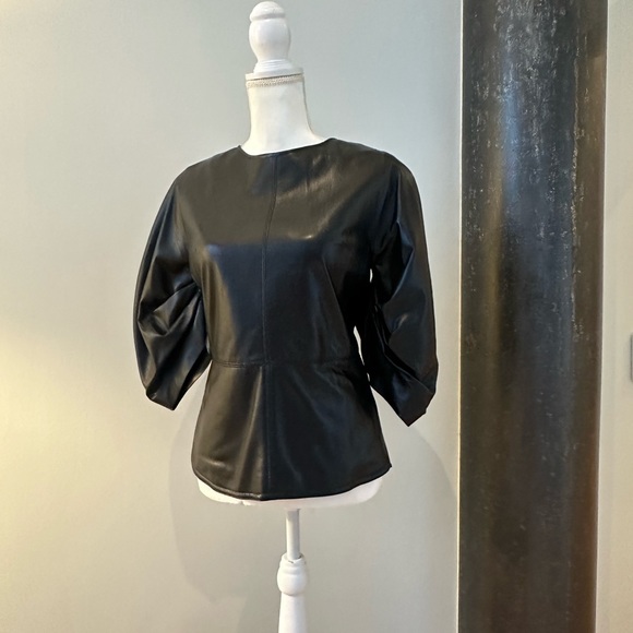 Black vegan leather top size medium (6). - Picture 4 of 8